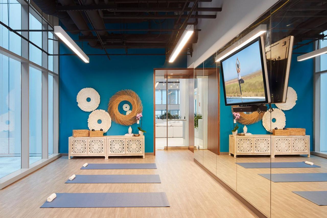 אפרטהוטל שיקגו Sentral Michigan Avenue מראה חיצוני תמונה The yoga studio at the 1000M building