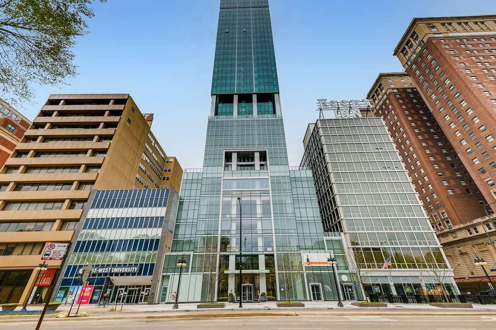אפרטהוטל שיקגו Sentral Michigan Avenue מראה חיצוני תמונה The building's entrance